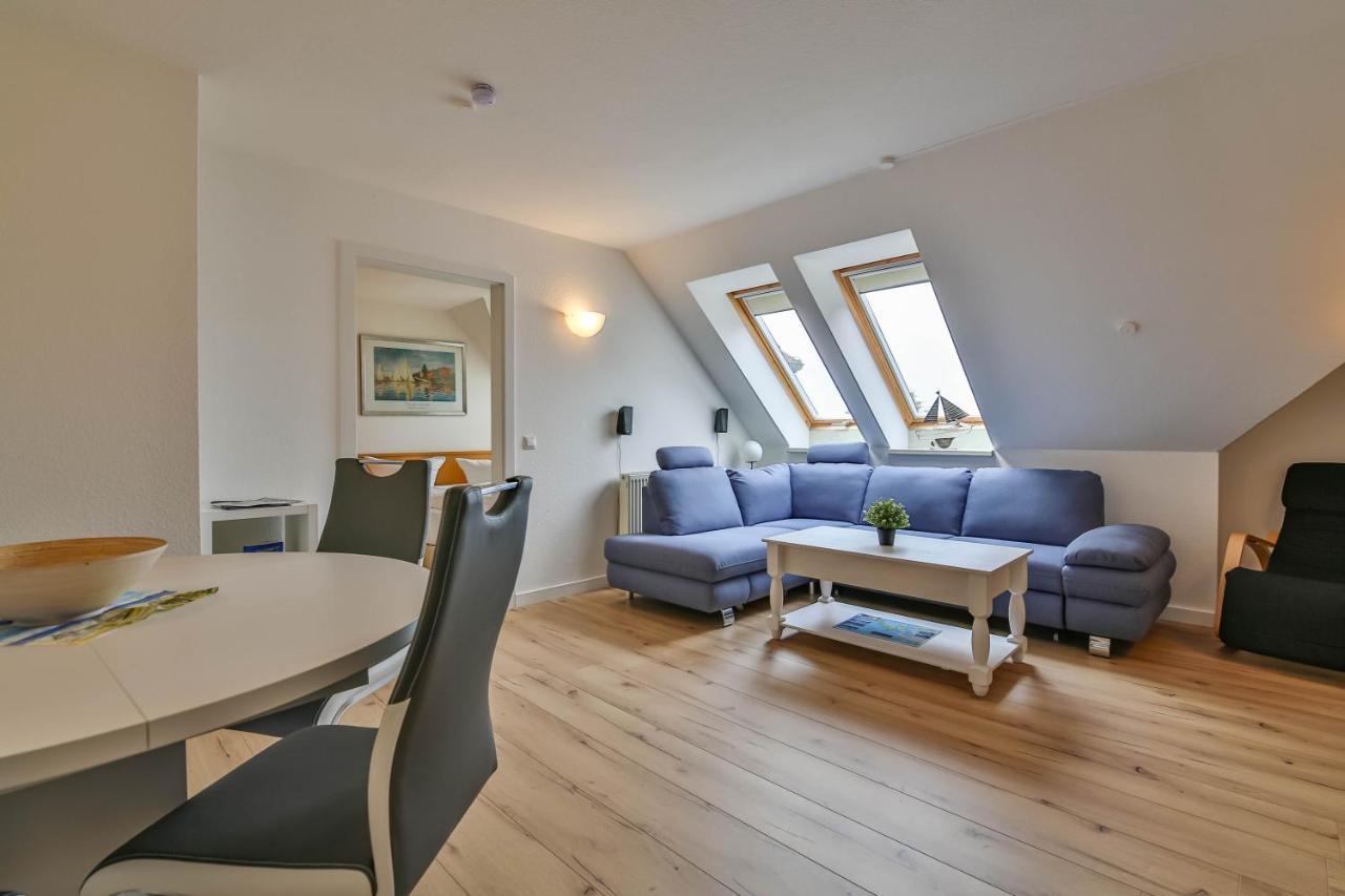 Ferienwohnung Bella ツェンピン エクステリア 写真